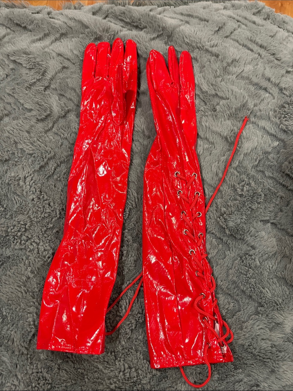 💋Red Vinyle Lace Gloves💋